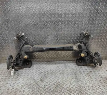 Peugeot 3008 II Rear axle beam 9833974880