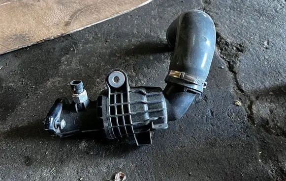 Alfa Romeo Giulia Intercooler radiator 50553897