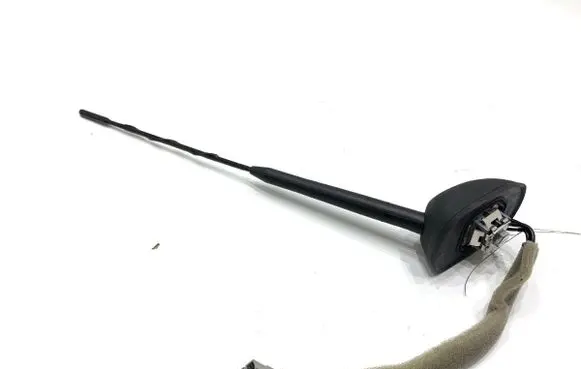 Suzuki Swift IV Radio antenna 