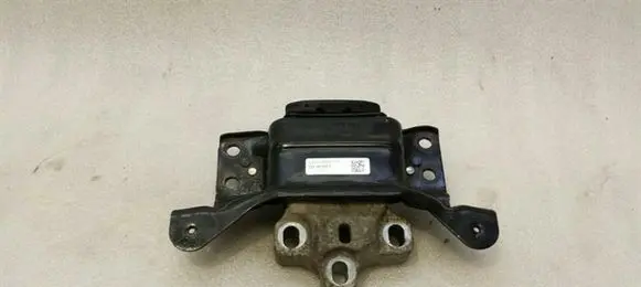 Volkswagen Golf VII Engine mount bracket 5Q0199555T