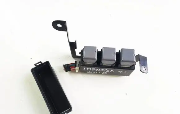 Subaru Impreza III Fuse box set
