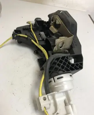 Mercedes-Benz S W220 Rear door lock 2207305735