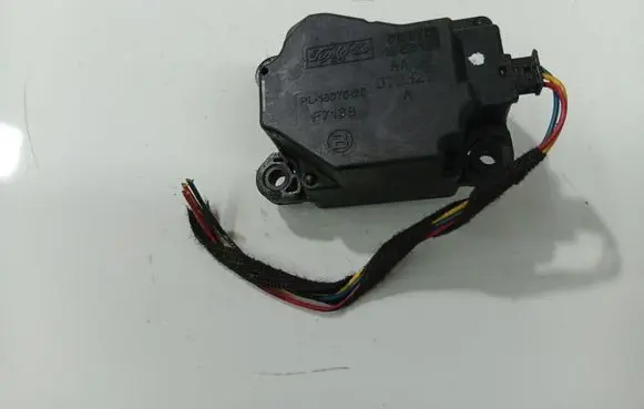 Volvo S80 Air flap motor/actuator 6G9N19E616