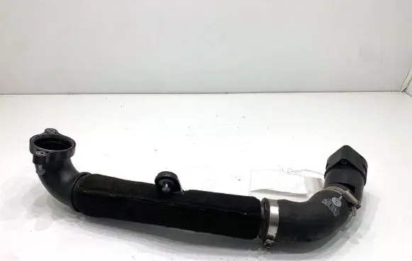 Volkswagen Golf VII Intercooler hose/pipe 04L145828D