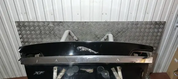 Jaguar XF Tailgate/trunk/boot lid