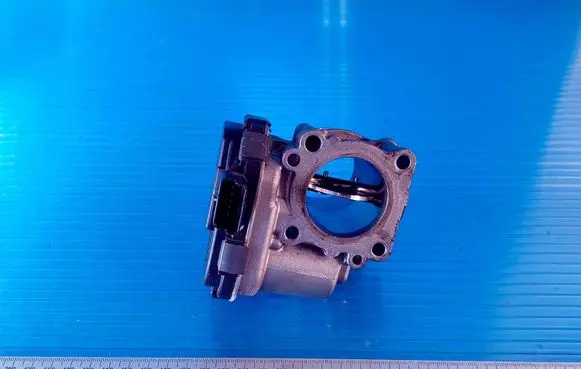 Ford Focus Throttle valve JN1QAC 20399