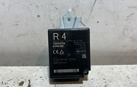 Toyota bZ4X Keyless (KESSY) go control unit/module 897B042240 61G232000
