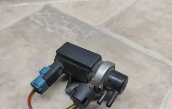 Peugeot 206 Turbo solenoid valve 72832800