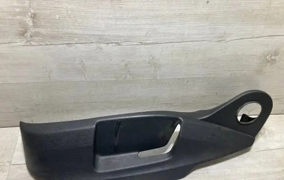 Skoda Octavia Mk3 (5E) Front door seat control surround trim 5e0881317h