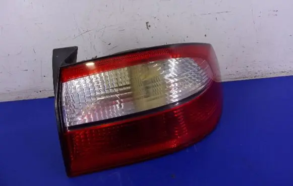 Renault Laguna II Rear/tail lights 8200002474