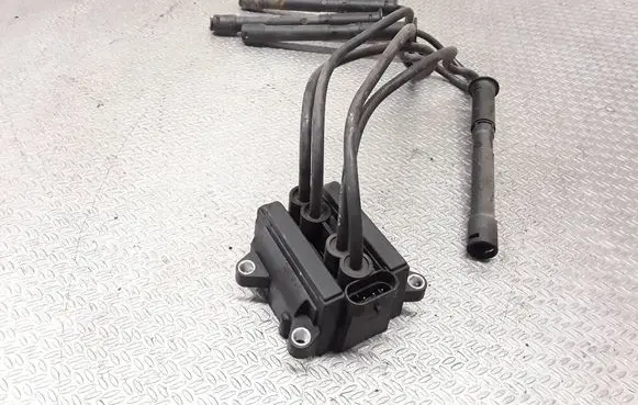 Renault Twingo II High voltage ignition coil 