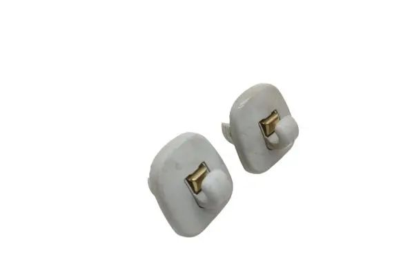Sun visor clip/hook/bracket