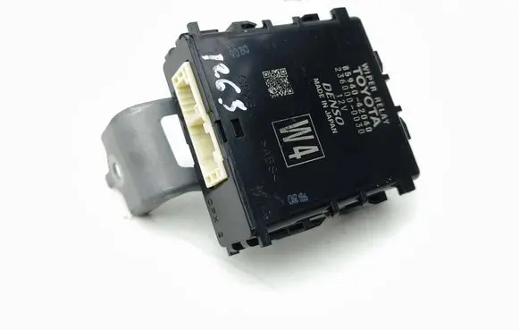 Toyota RAV 4 (XA50) Window wiper relay 8594042040 2360000030