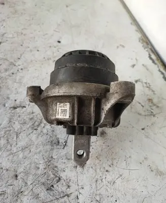 BMW 5 F10 F11 Engine mount bracket 6780264