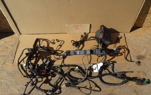 Peugeot Expert Positive wiring loom 07042017 55044