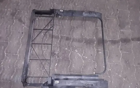 BMW X5 E53 Radiator trim 17101439105