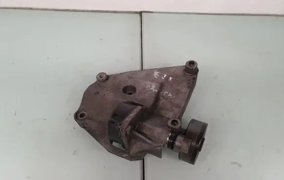 BMW 5 E39 A/C compressor mount bracket 2354035 64552354035 2247388