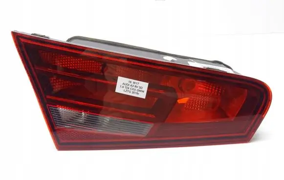 Audi A3 S3 8V Tailgate rear/tail lights 8V3945093