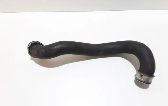 Mercedes-Benz CLS C219 Engine coolant pipe/hose A2115015482