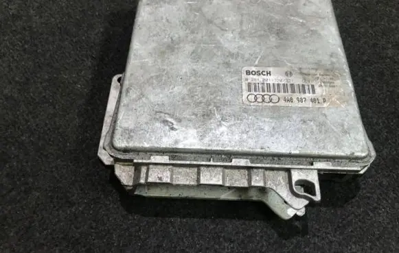 Audi A6 S6 C4 4A Engine control unit/module 0281001320 4a0907401p