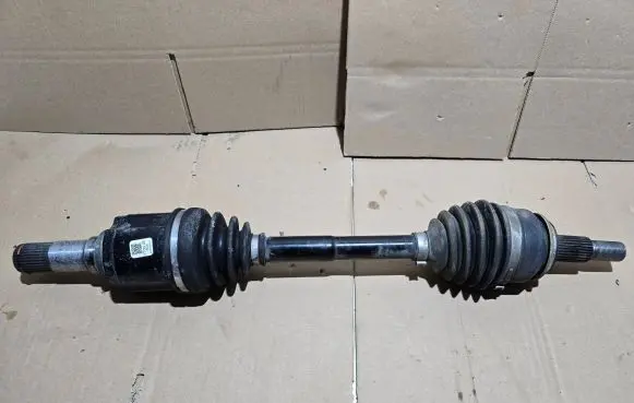 Mazda CX-30 Front driveshaft