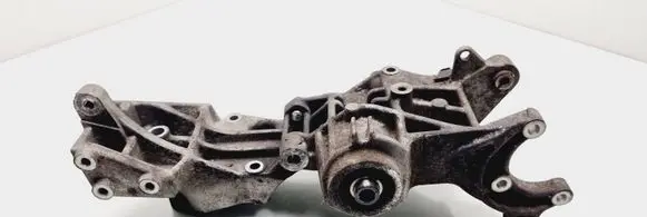 Volkswagen PASSAT B5 Generator/alternator bracket 
