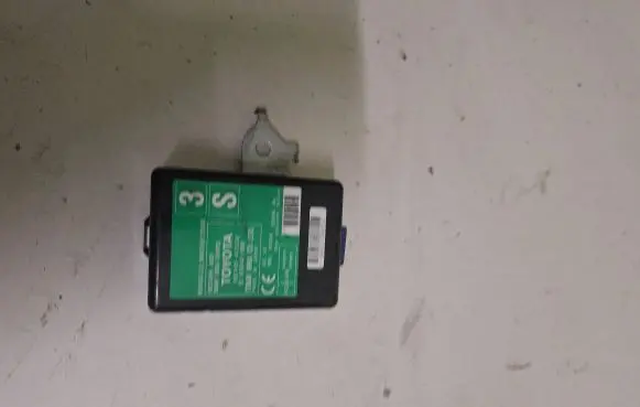 Toyota Prius (XW30) Door central lock control unit/module 8974047030 61B445000