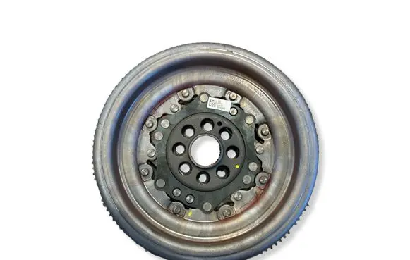 Volkswagen Golf VII Flywheel 06K105266A