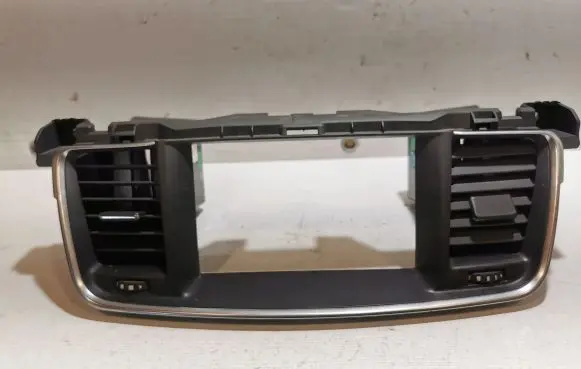Peugeot 508 RXH Dash center air vent grill 9686445277 9686457877