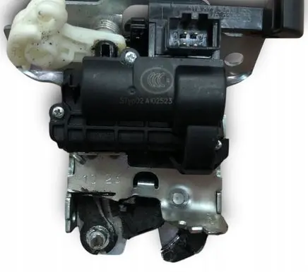 Volkswagen Touran I Tailgate/trunk/boot lock/catch/latch 5TA827505D