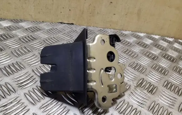 Audi Q7 4L Tailgate/trunk/boot lock/catch/latch 4F9827505