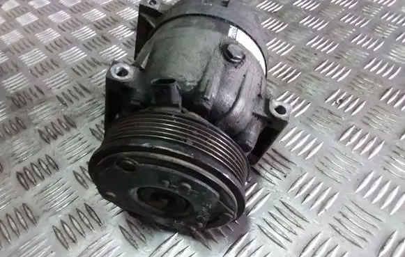 Renault Scenic I Air conditioning (A/C) compressor (pump) 7700105765 6560630