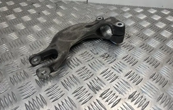 Audi SQ7 Lower shock absorber bracket 4M0413037