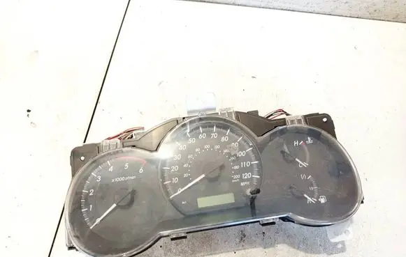 Toyota Hilux (AN10, AN20, AN30) Speedometer (instrument cluster) 83800f0e00d