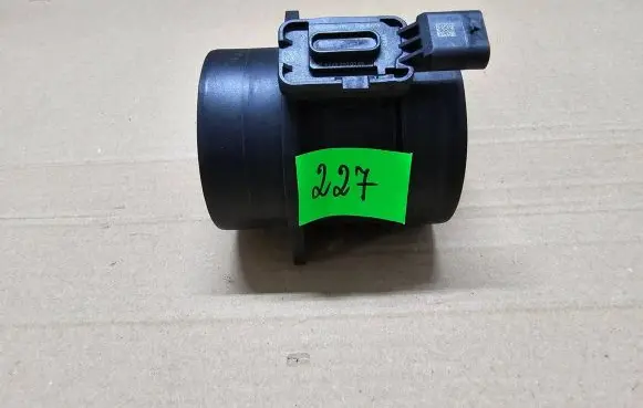 Mercedes-Benz B W246 W242 Mass air flow meter A6450900048