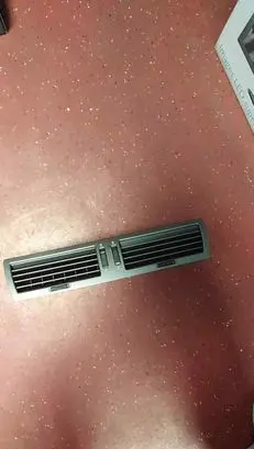 BMW 7 E65 E66 Dash center air vent grill 8223599