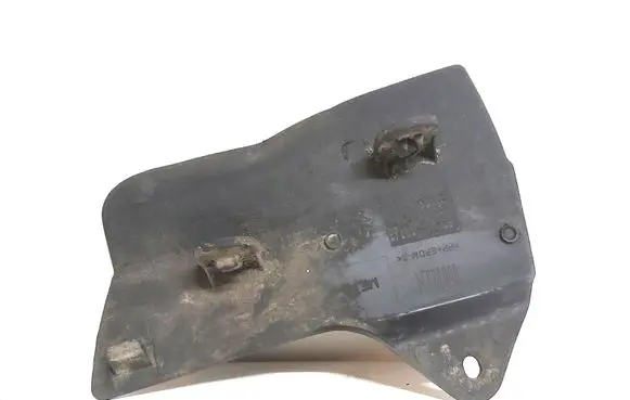 Toyota Avensis T270 Rear mudguard 65632LH