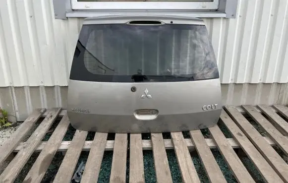 Mitsubishi Colt Tailgate/trunk/boot lid