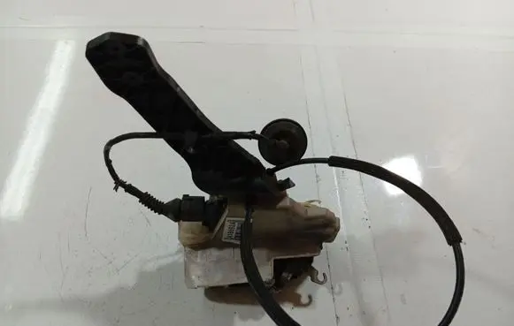 Skoda Superb B5 (3U) Front door lock 