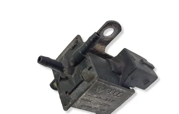 Audi A6 S6 C4 4A Turbo solenoid valve 72189500 028906283F