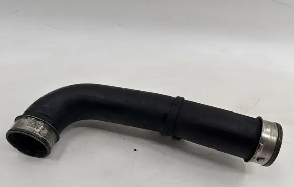 Intercooler hose/pipe