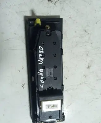 Toyota Corolla Verso AR10 Electric window control switch 54355667D 1000402 052371