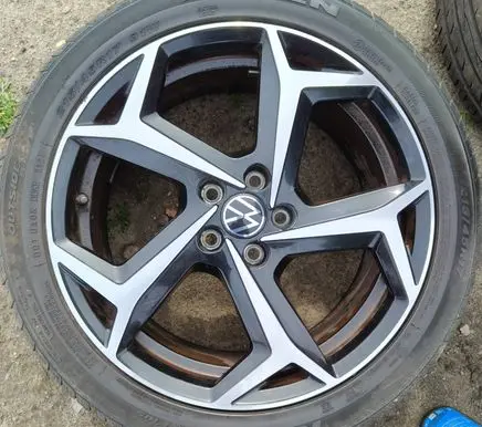 Volkswagen Polo VI R17 alloy rim 2G0601025L 0008492014