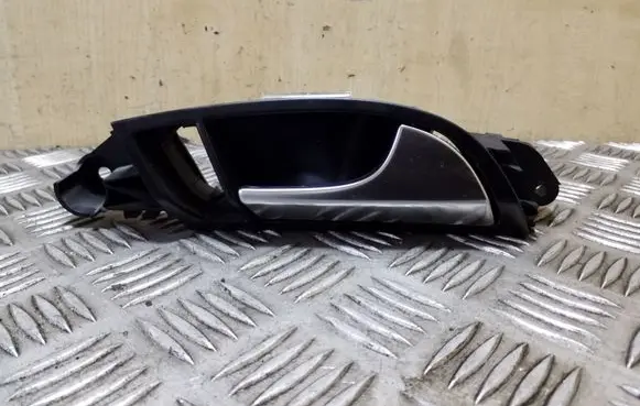 Audi Q7 4L Rear door interior handle 4L0837020