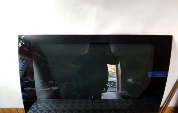 Chrysler Voyager Sliding door window/glass 