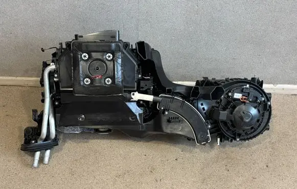 BMW M4 F82 F83 Interior heater climate box assembly 9325141