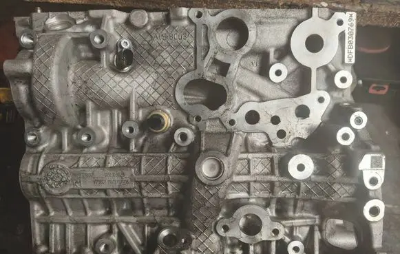 Audi Q5 SQ5 Engine block 05l103023 05L103011A