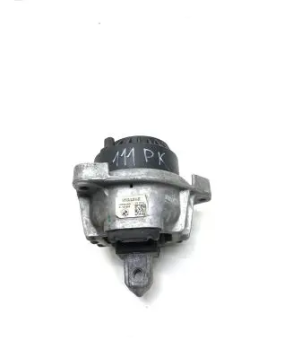 BMW 5 F10 F11 Engine mount bracket 6777373 68623513