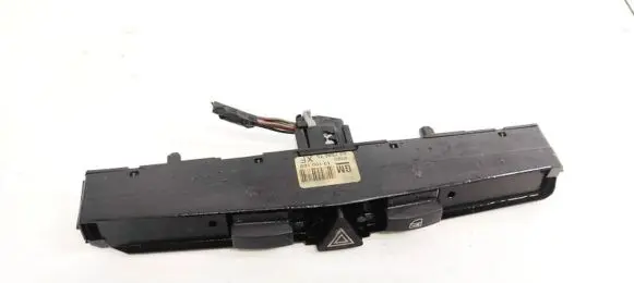 Opel Astra H Hazard light switch 13100105 03758075