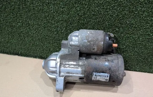 Mitsubishi Pajero Starter motor M000T20472 MN1765